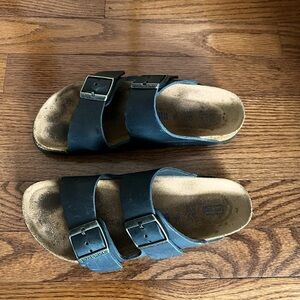 Birkenstock Arizona Oiled-Leather in Navy Blue